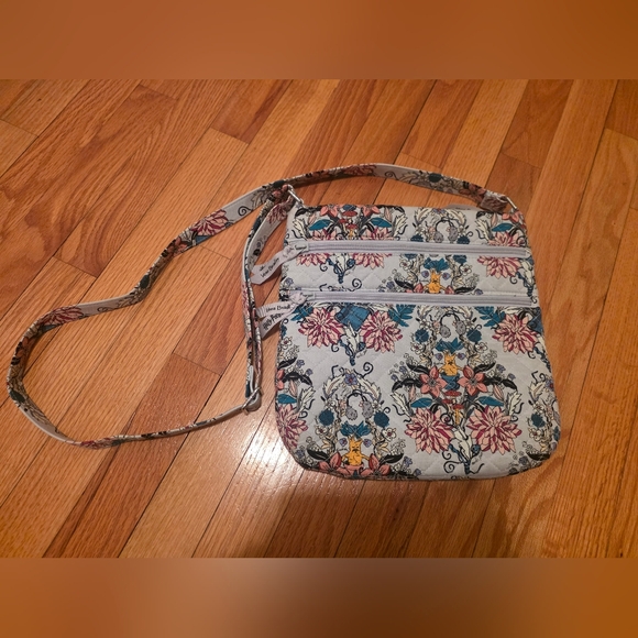 Vera Bradley Handbags - Vera Bradley Harry Potter Herbology Crossbody Bag